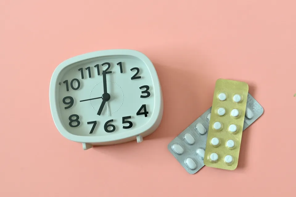 薬の飲み忘れ、どうする？気がついた時の対処法とやってはいけないこと