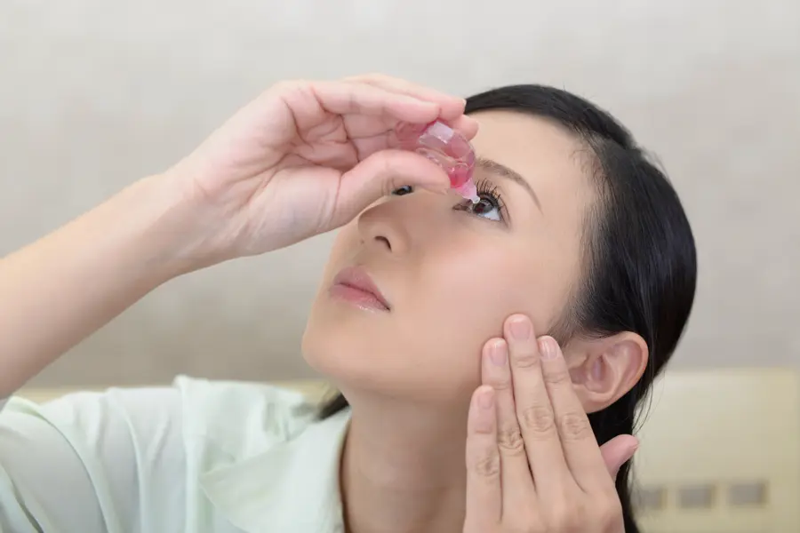 春の目疲れ・ドライアイに効く市販目薬の選び方